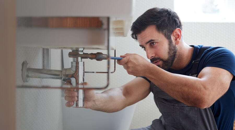 Water heater thermostat replacement in Chrisney, IN